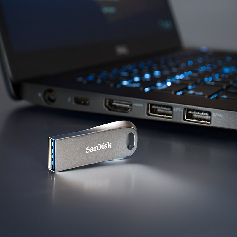 闪迪(SanDisk)32GB USB3.1 U盘 CZ74酷奂 银色