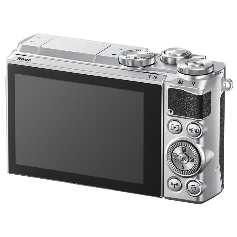 尼康（Nikon） J5 微单相机（10-100mm f/4-5.6镜头套机银色）_http://www.szkoa.com/img/sp/307/a1afc20e-8ba8-4fd6-8f4a-6869e6e0b15e.jpg